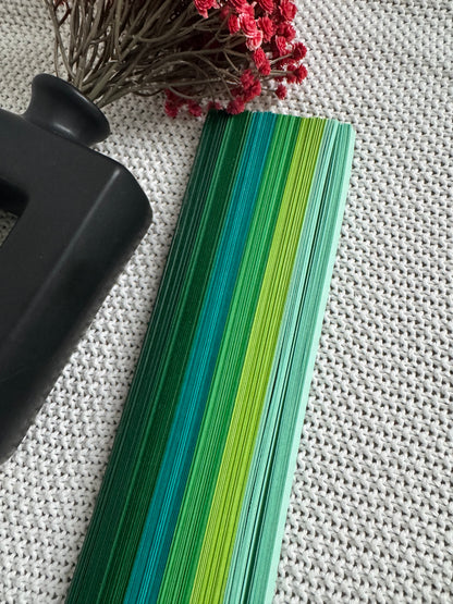 Green Series Quilling Strips – 8 Colors x 30 Strips | 270gsm