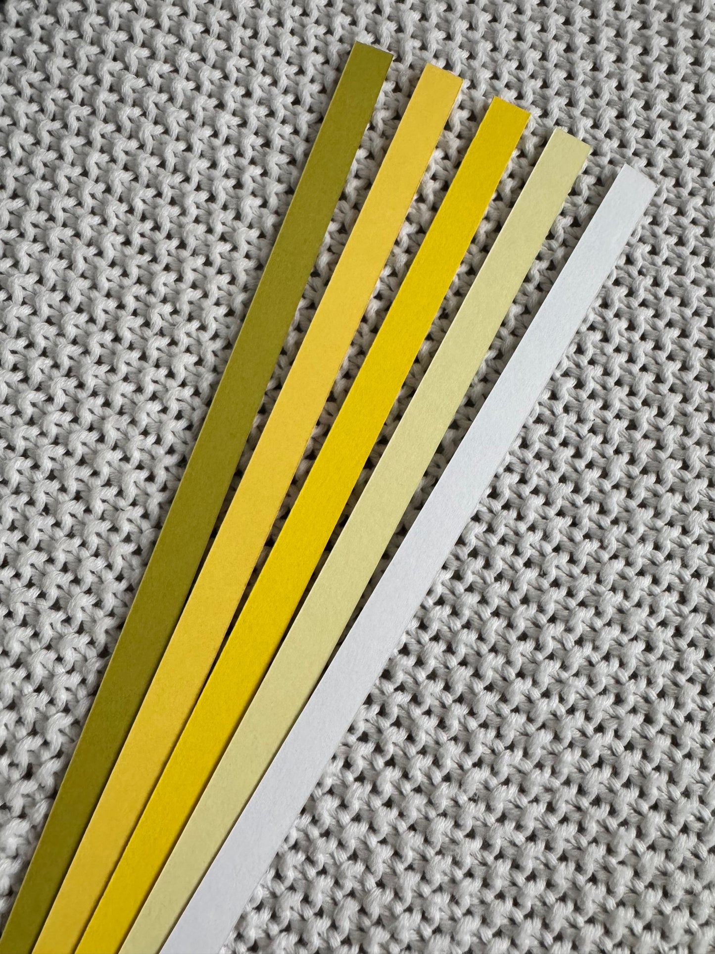 Yellow Sunbeam Series – 10mm Quilling Paper Strips | 270gsm
