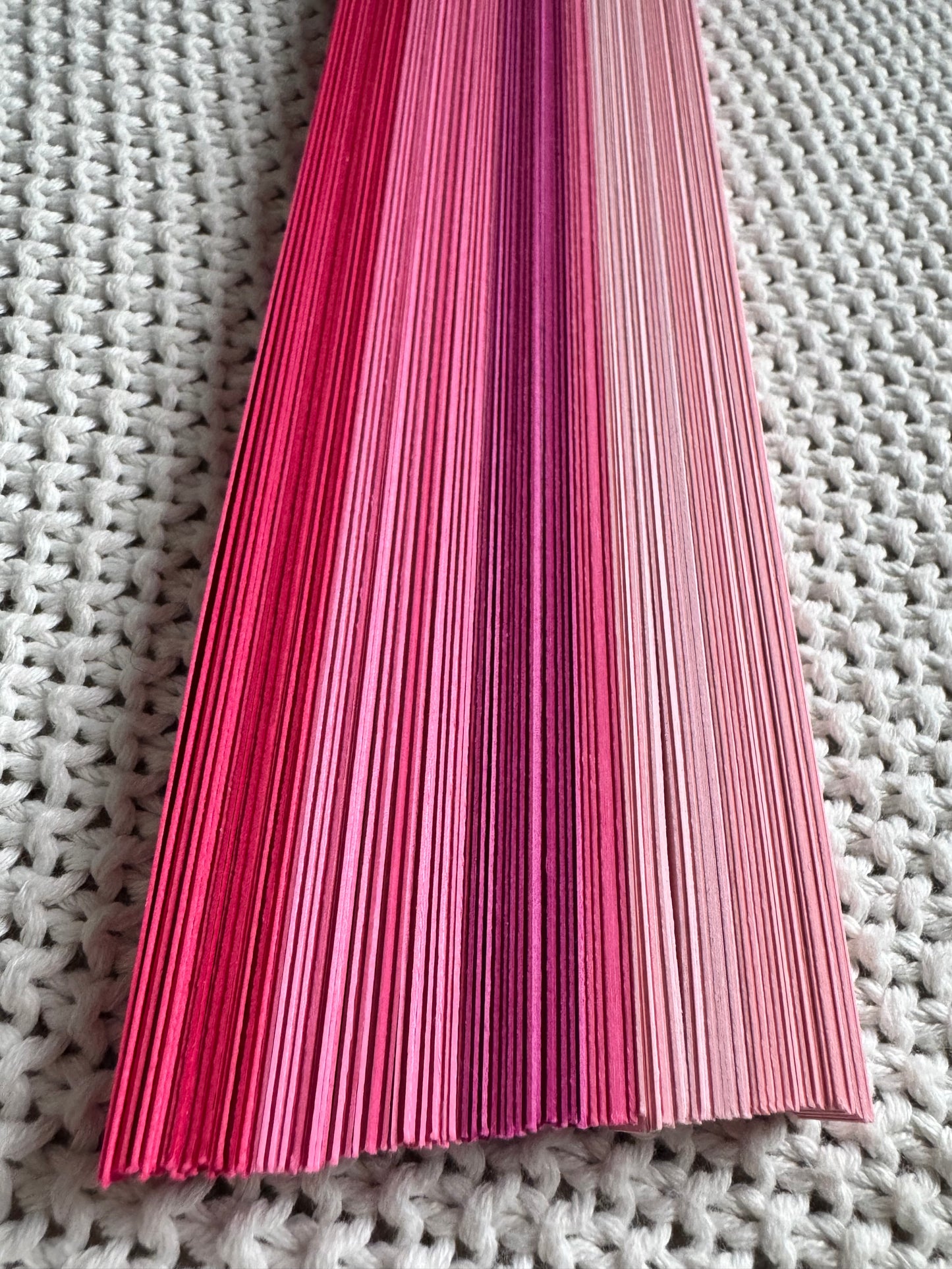 Pink Quilling Strip series | 270 gsm | 10mm