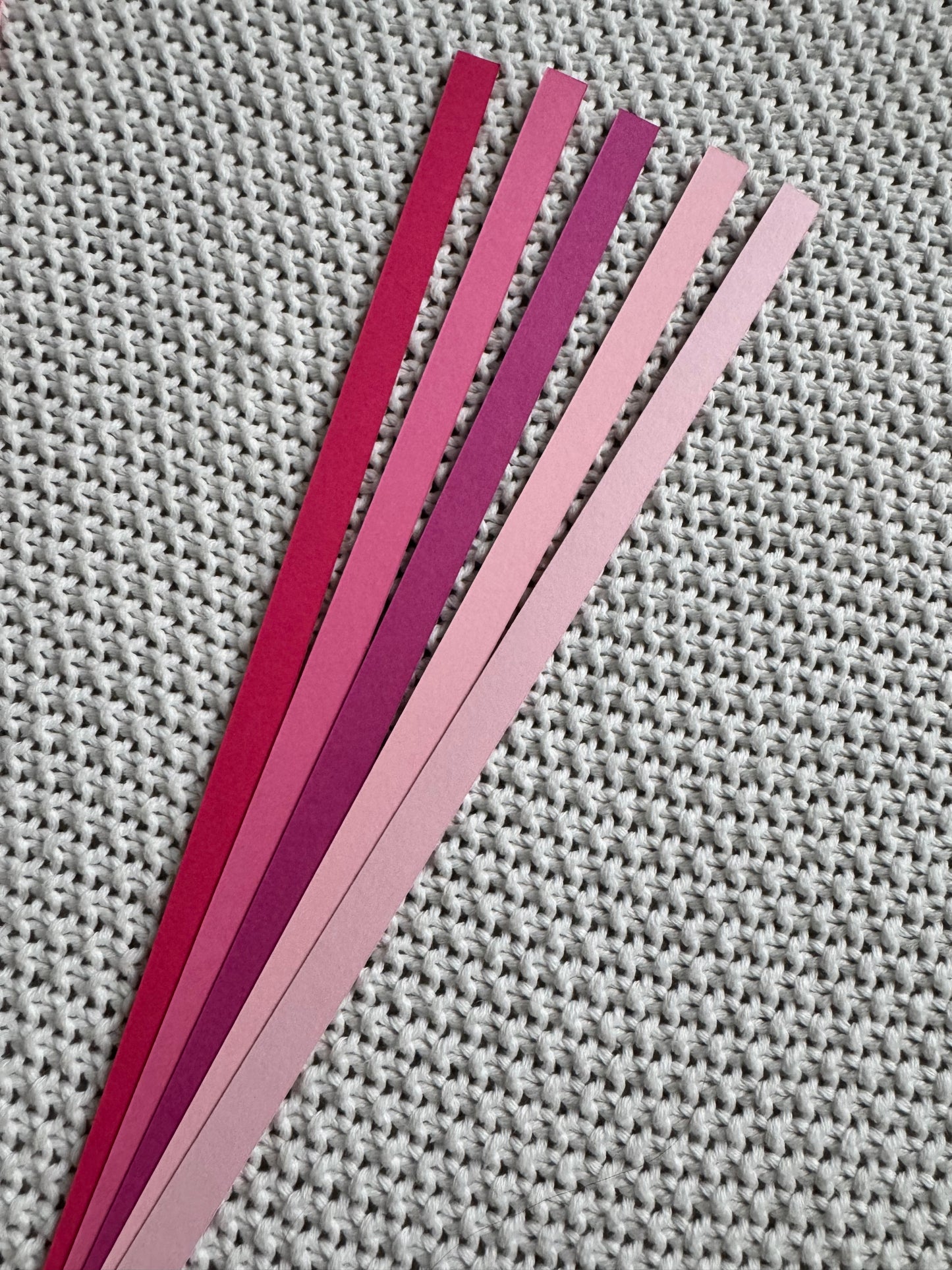 Pink Quilling Strip series | 270 gsm | 10mm